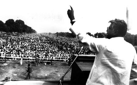 George Fernandes delivering powerful speech